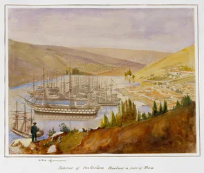Innenansicht des Hafens von Balaclava und ein Teil der Stadt